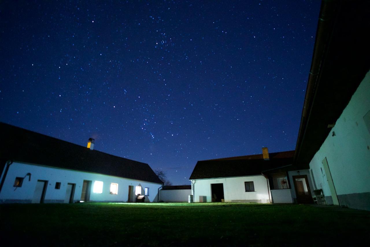 Safar Residence Hrachoviste Екстер'єр фото